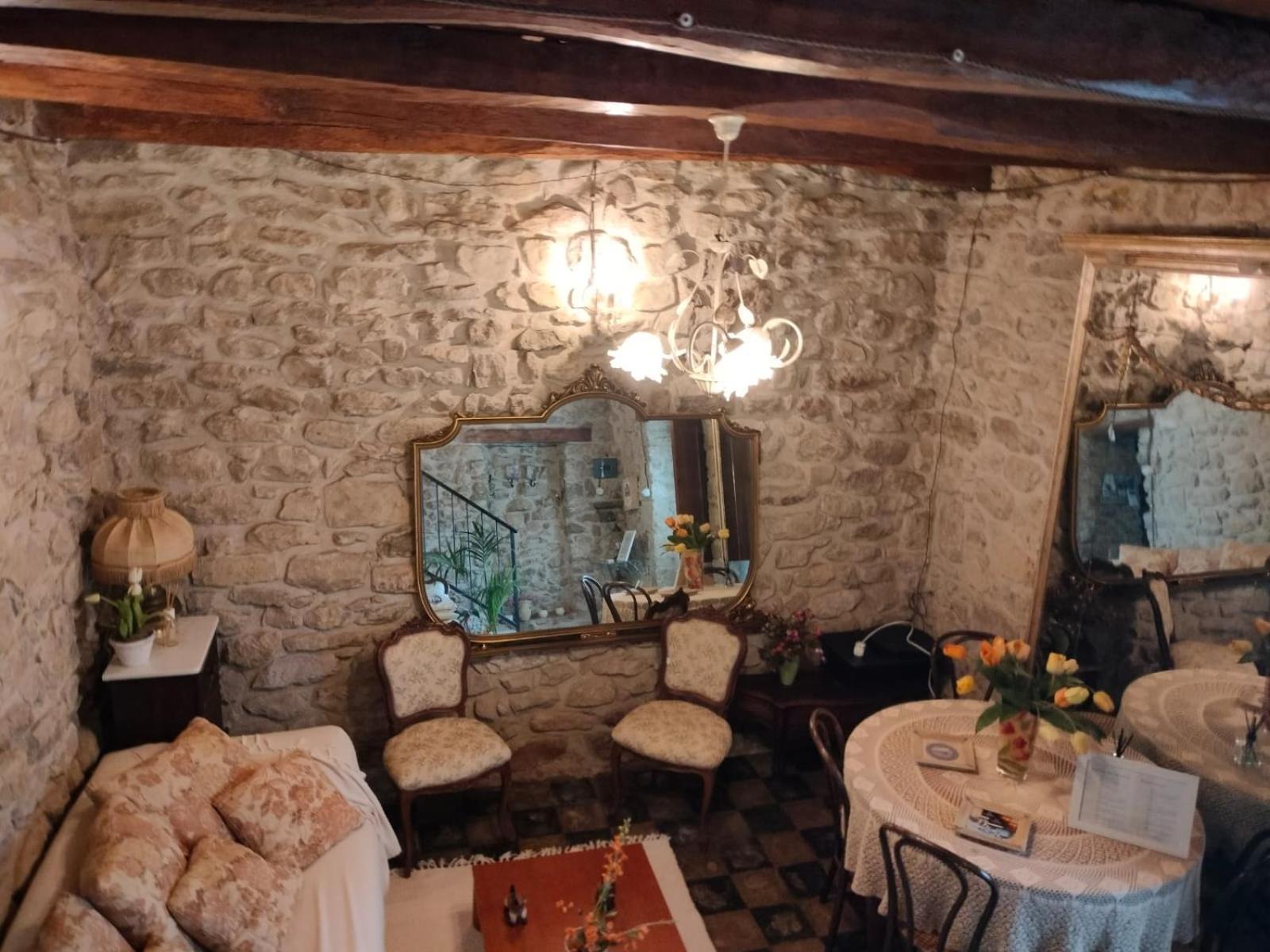 Casa Di Pietra Villa Usellus Exteriör bild